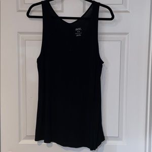 Gilligan & OMally deep V neck sleep tank